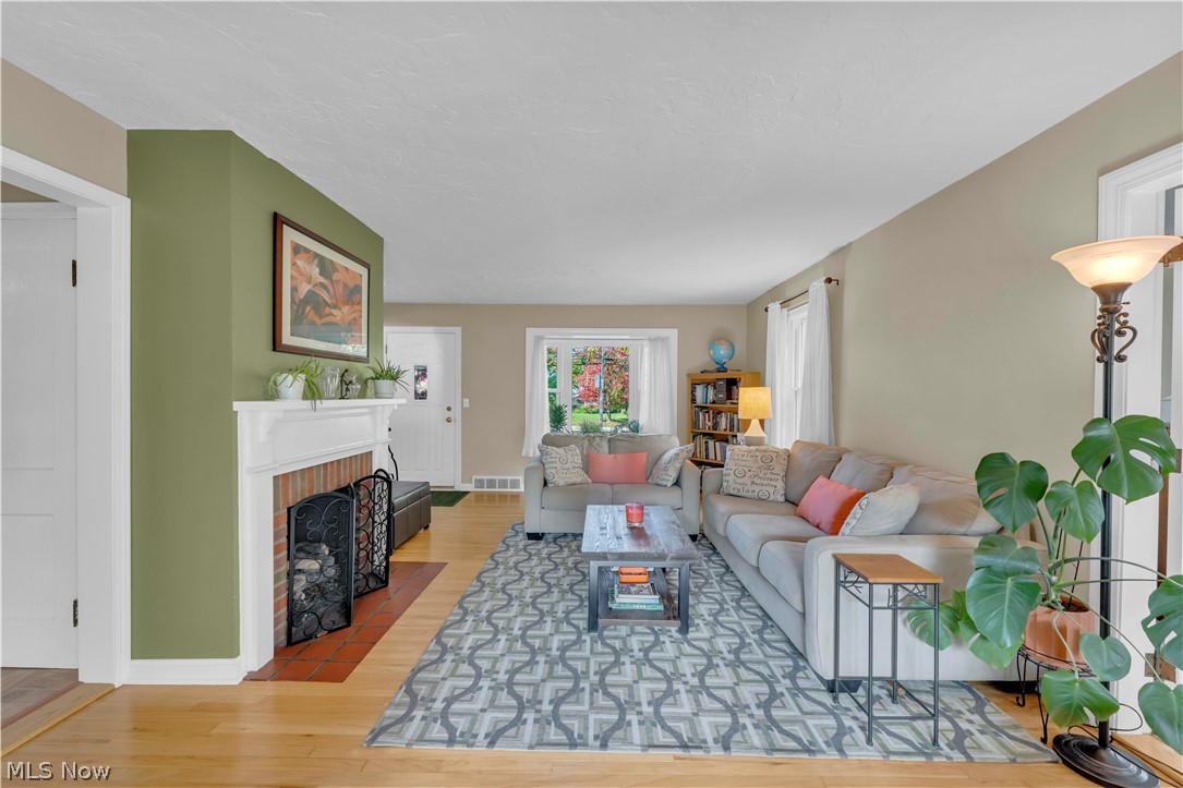 2950 Hillside Road Seven Hills OH 44131