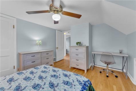 2950 Hillside Road Seven Hills OH 44131
