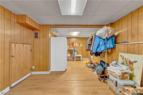 2950 Hillside Road Seven Hills OH 44131