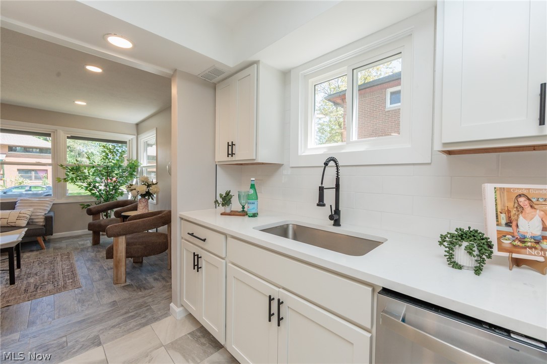 1130 Saxe Avenue Cuyahoga Falls OH 44221