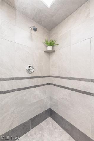 1130 Saxe Avenue Cuyahoga Falls OH 44221
