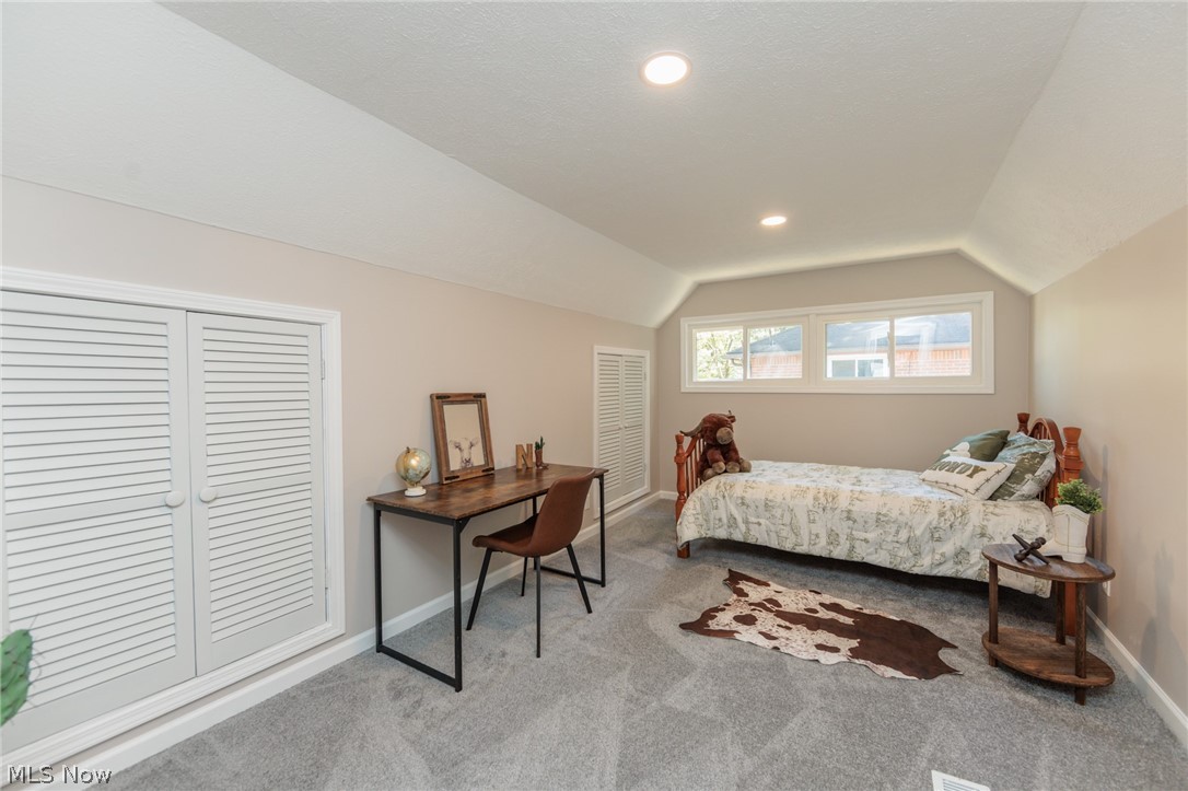 1130 Saxe Avenue Cuyahoga Falls OH 44221