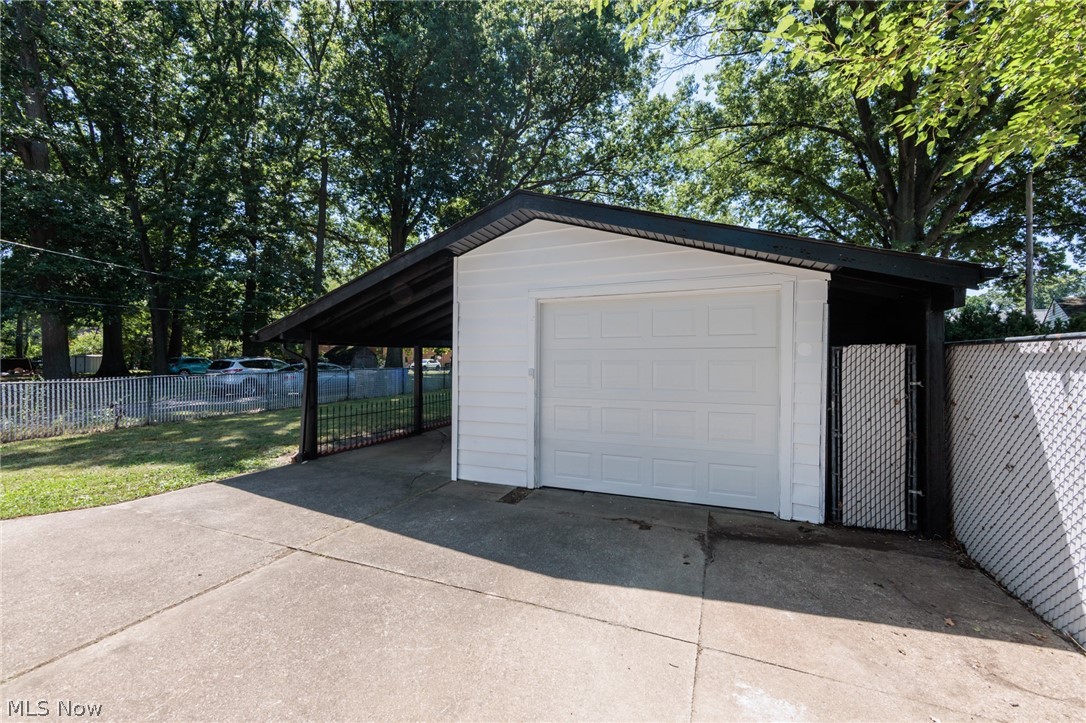 1130 Saxe Avenue Cuyahoga Falls OH 44221