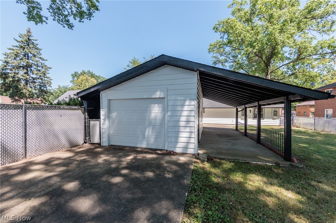 1130 Saxe Avenue Cuyahoga Falls OH 44221