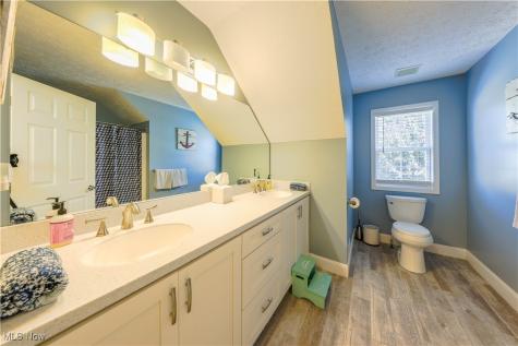 1462 Hollow Wood Lane Avon OH 44011