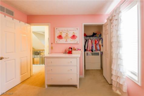 1462 Hollow Wood Lane Avon OH 44011