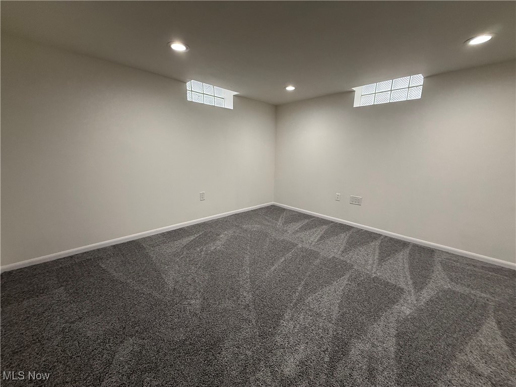 352 Skyview Drive Seven Hills OH 44131