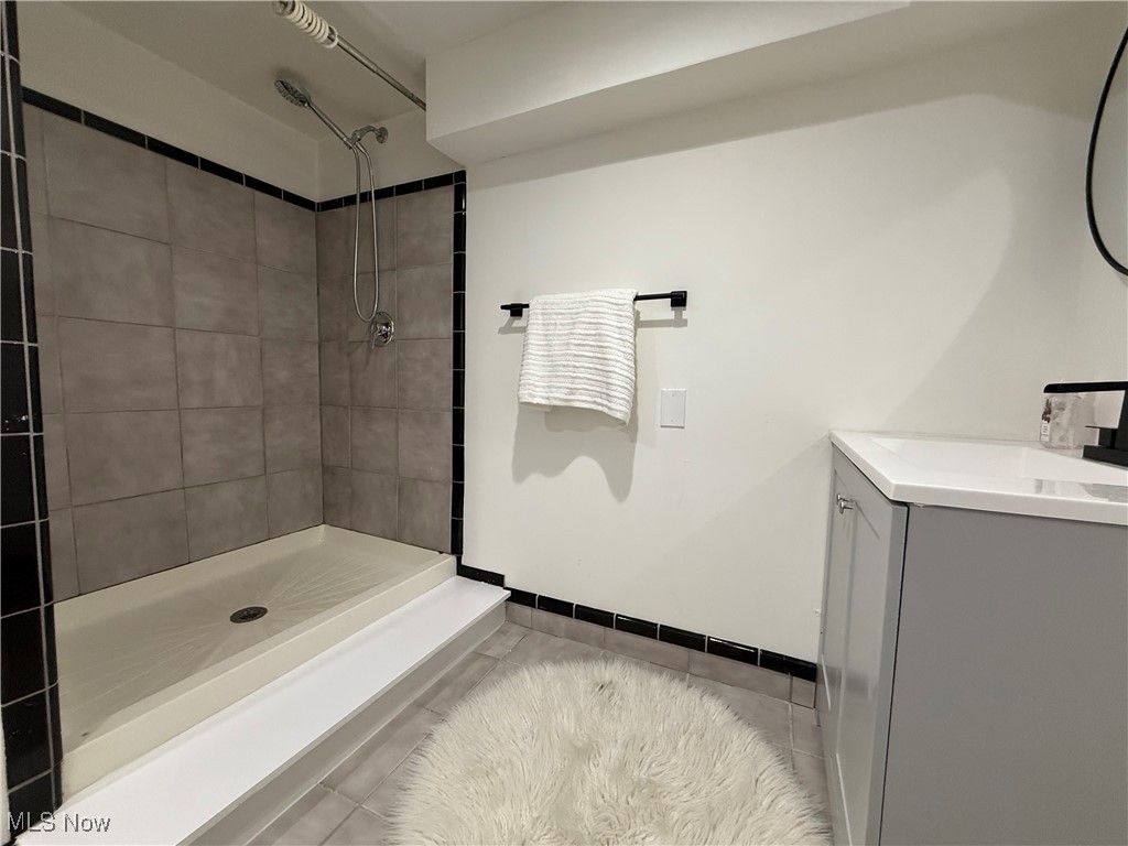 352 Skyview Drive Seven Hills OH 44131