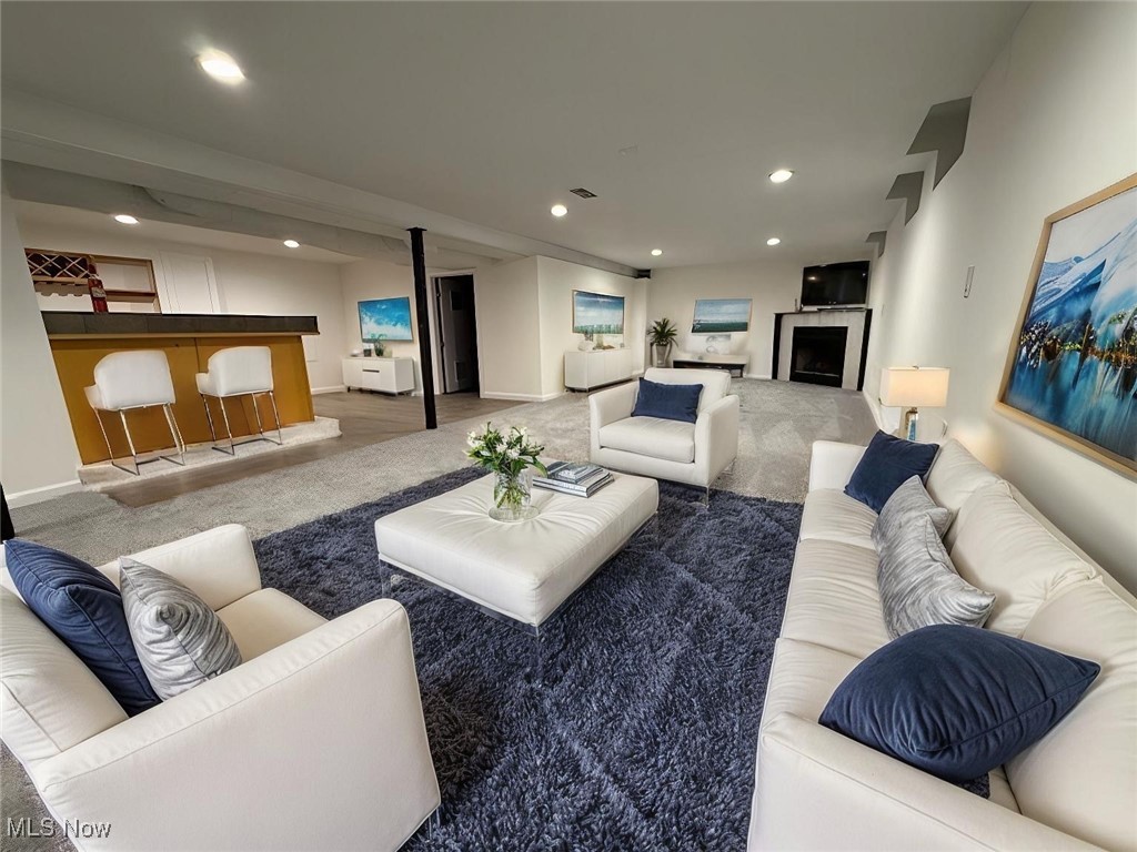 352 Skyview Drive Seven Hills OH 44131