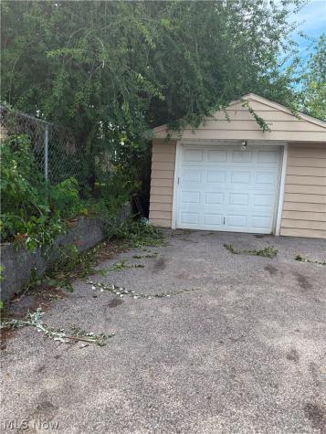 4874 E 93rd Street Garfield Heights OH 44125
