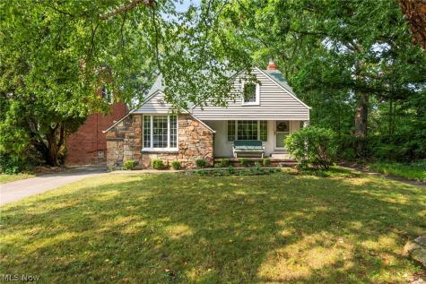 3849 Bainbridge Road Cleveland Heights OH 44118