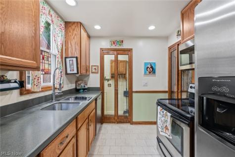 3849 Bainbridge Road Cleveland Heights OH 44118