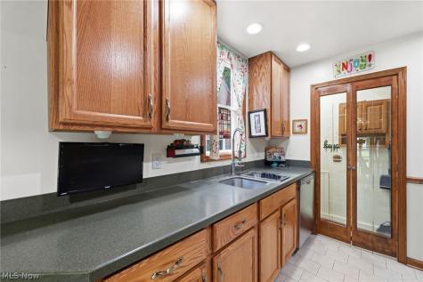 3849 Bainbridge Road Cleveland Heights OH 44118