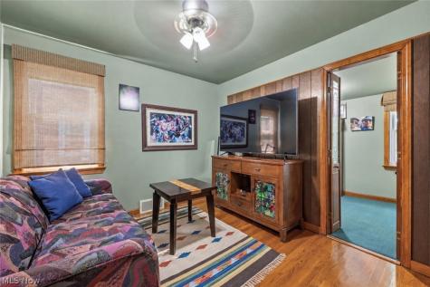 3849 Bainbridge Road Cleveland Heights OH 44118