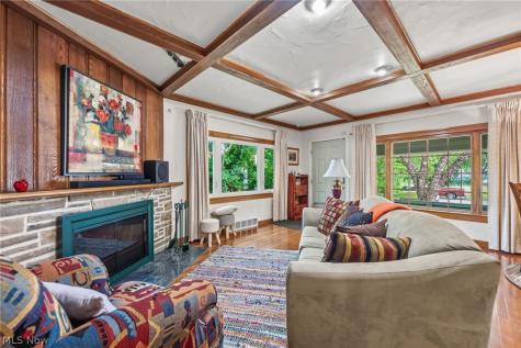 3849 Bainbridge Road Cleveland Heights OH 44118