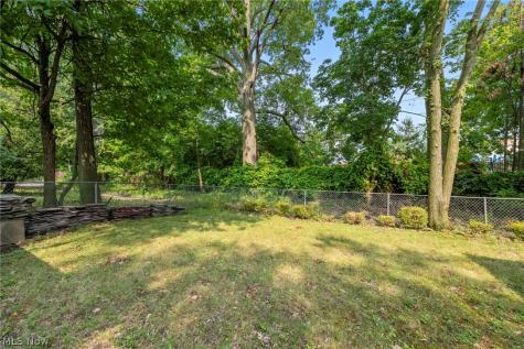 3849 Bainbridge Road Cleveland Heights OH 44118