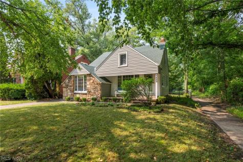 3849 Bainbridge Road Cleveland Heights OH 44118