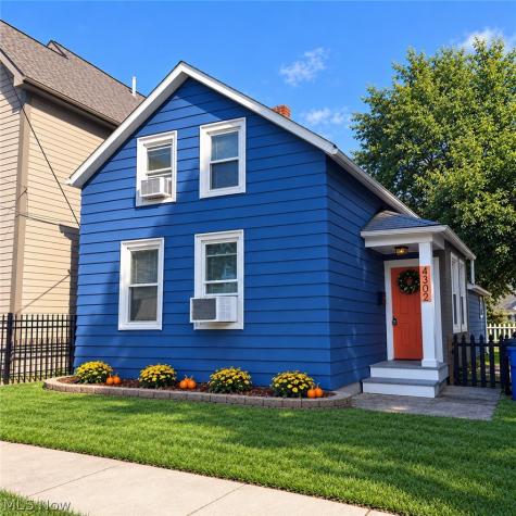 4302 Orchard Avenue Cleveland OH 44113