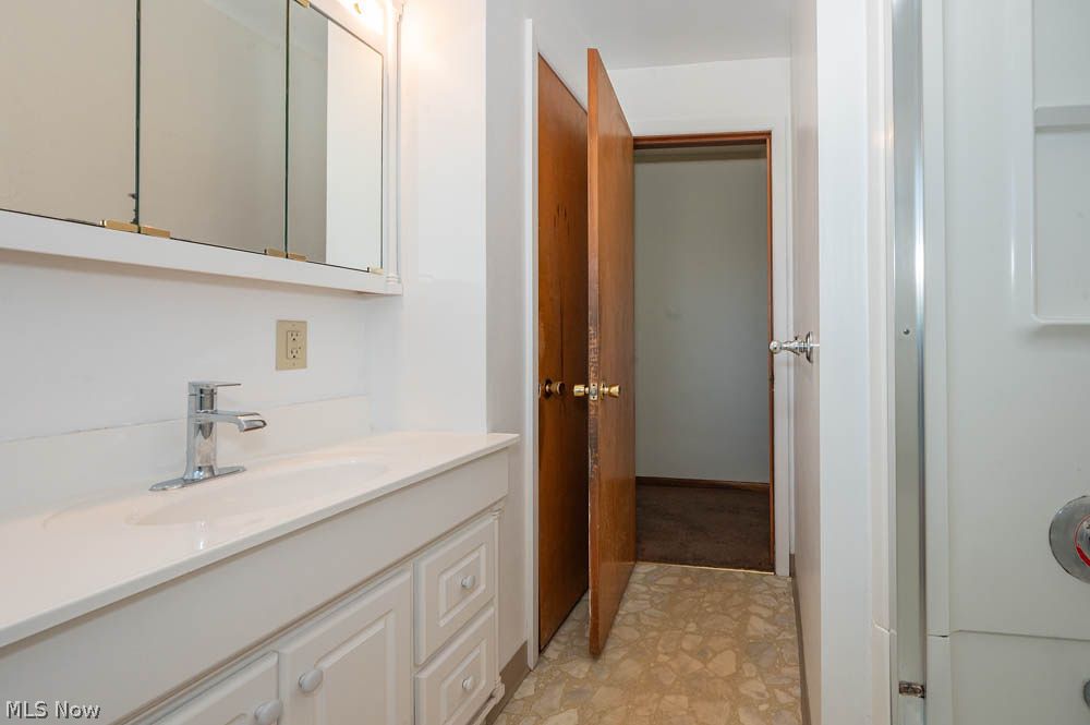 2233 Breezewood Drive Austintown OH 44515