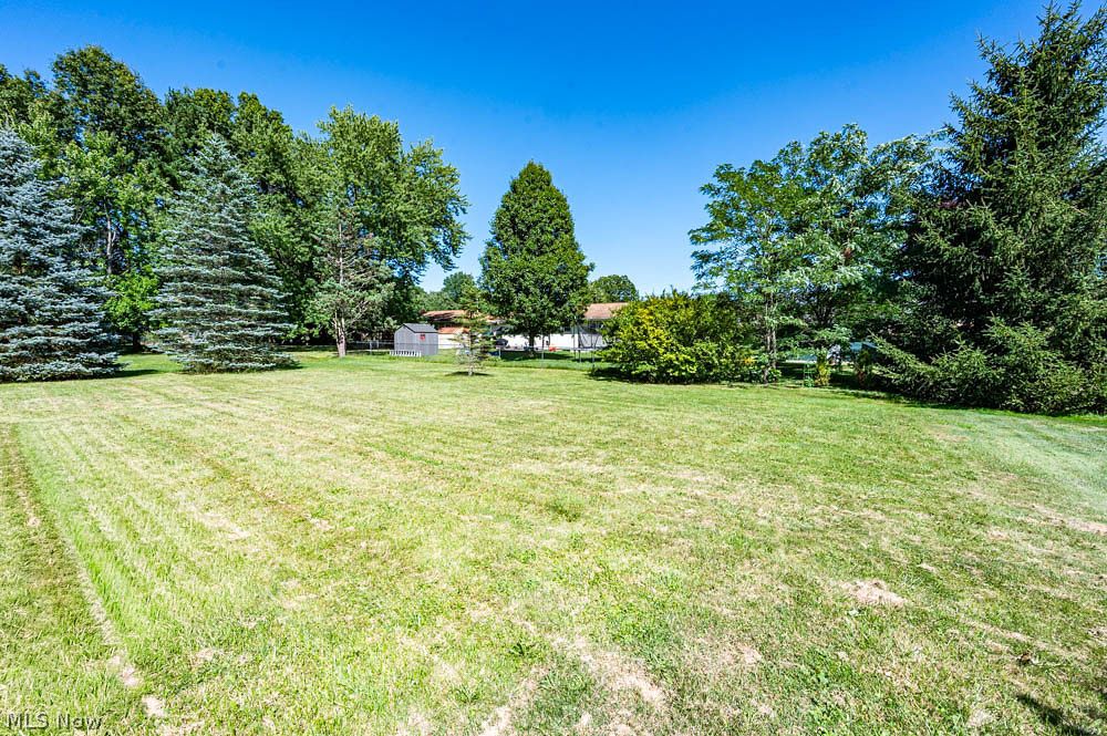 2233 Breezewood Drive Austintown OH 44515