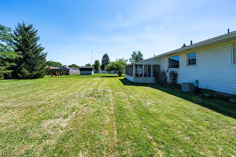 2233 Breezewood Drive Austintown OH 44515