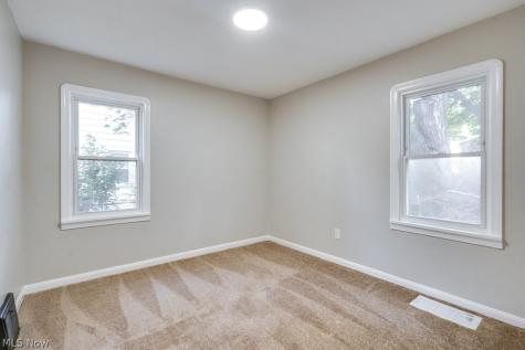 821 Cree Avenue Akron OH 44305