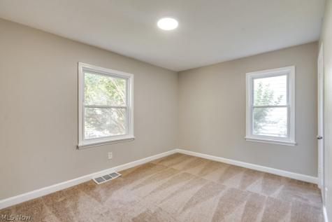 821 Cree Avenue Akron OH 44305