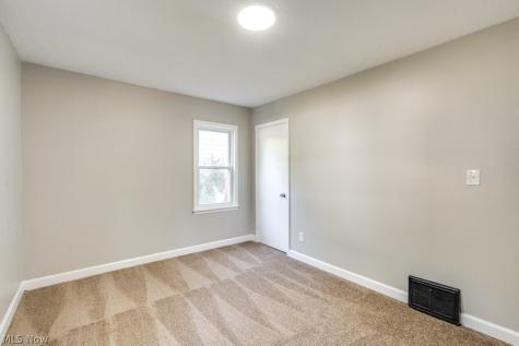 821 Cree Avenue Akron OH 44305