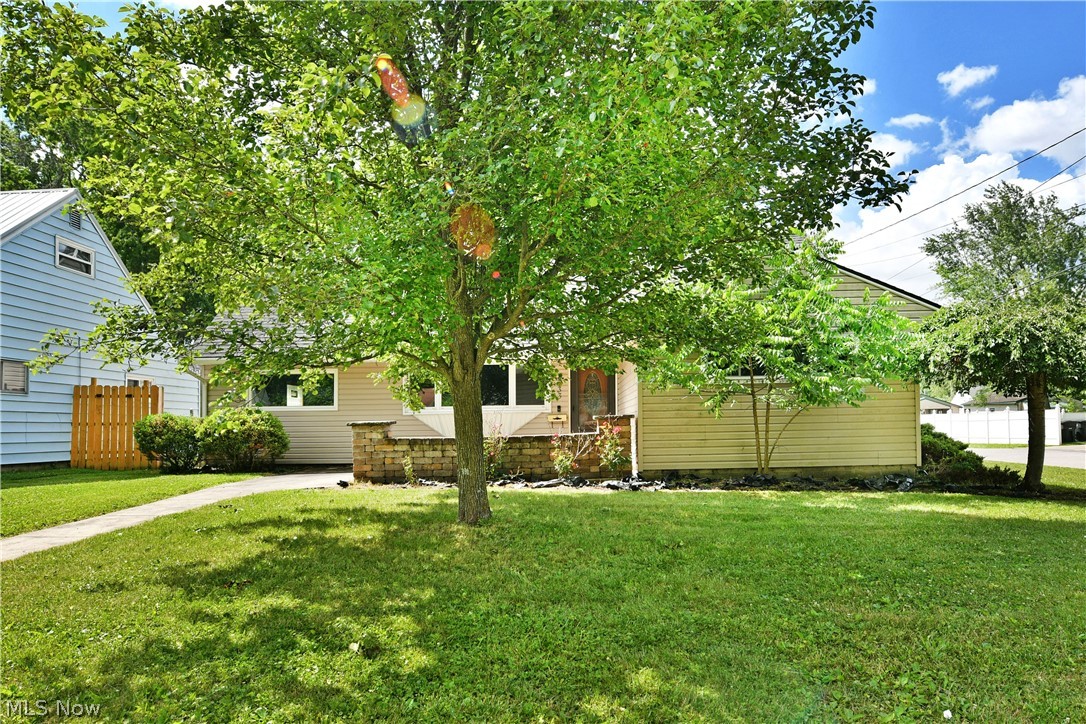 2333 Stephens Avenue Warren OH 44485