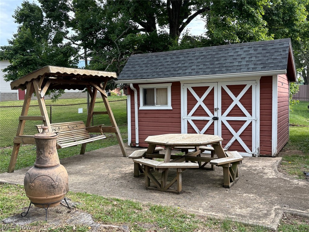 339 Belle Street SW Hartville OH 44632