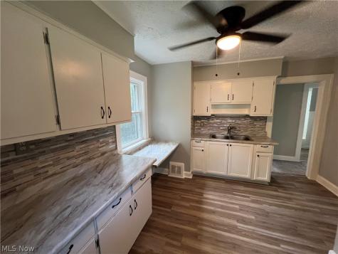 3679 E 105th Street Cleveland OH 44105