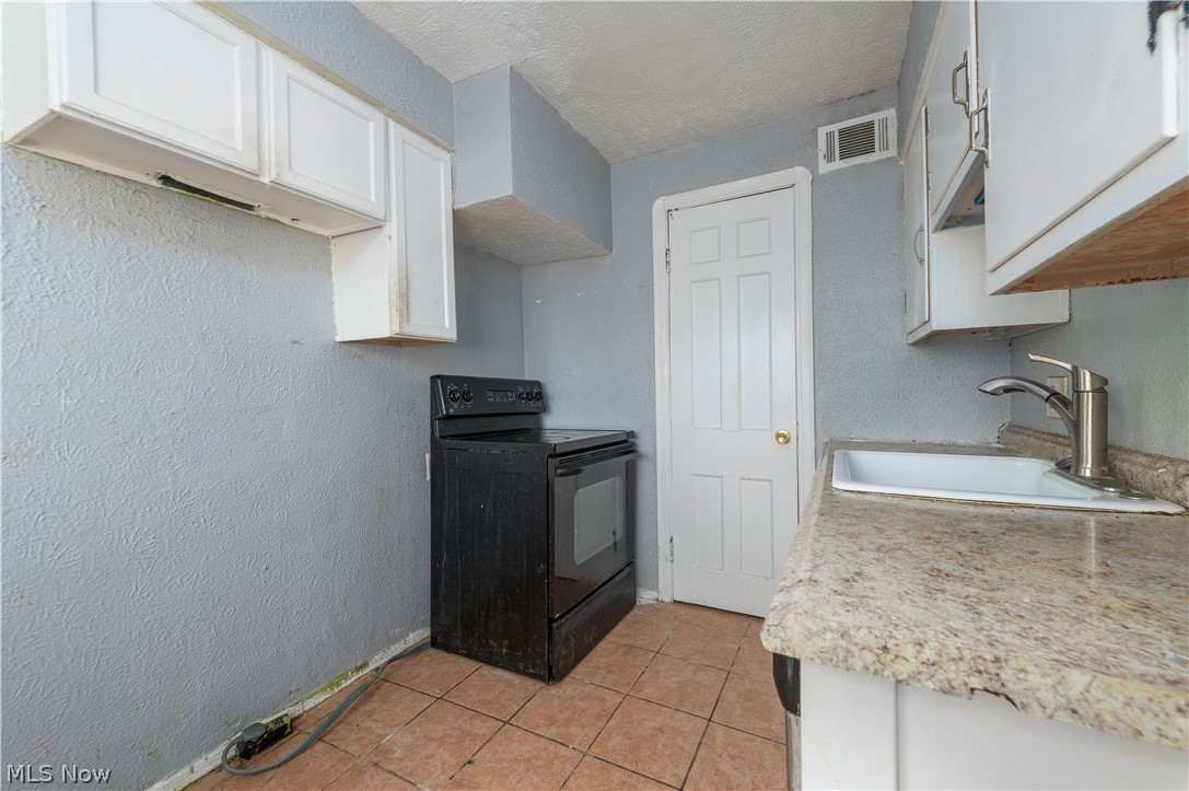 3675 Randolph Road Cleveland Heights OH 44121