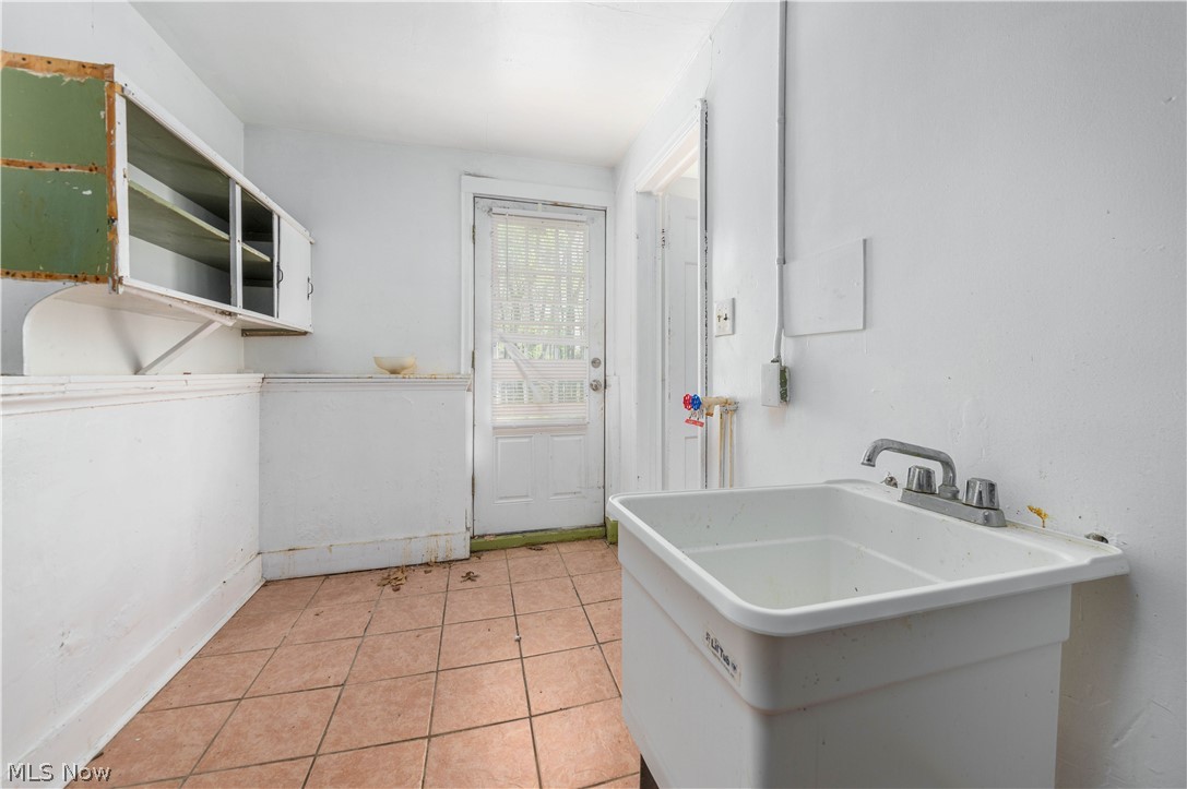 3675 Randolph Road Cleveland Heights OH 44121