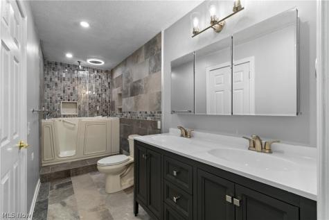 2219 34th Street NW Canton OH 44709