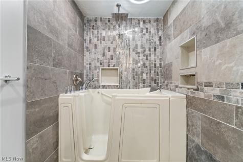 2219 34th Street NW Canton OH 44709