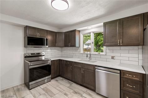 2219 34th Street NW Canton OH 44709
