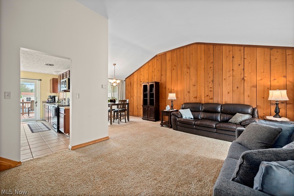 6419 Hollywood Drive Parma OH 44129