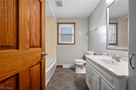 8311 Parkford Street NW Massillon OH 44646