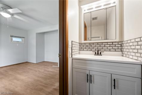 8311 Parkford Street NW Massillon OH 44646