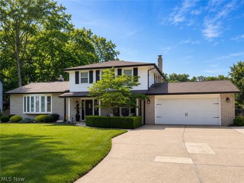 8124 Forest Court N North Royalton OH 44133