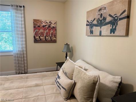 147 Quartz Avenue Peninsula OH 44264