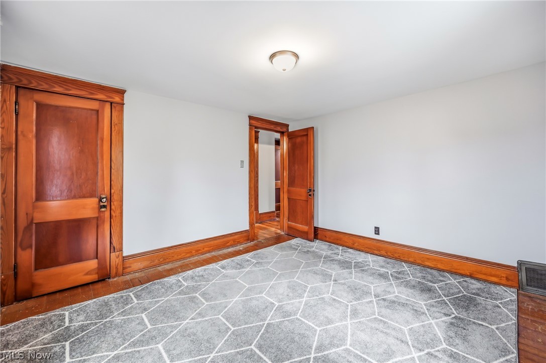 8539 Schubert Avenue NE Alliance OH 44601