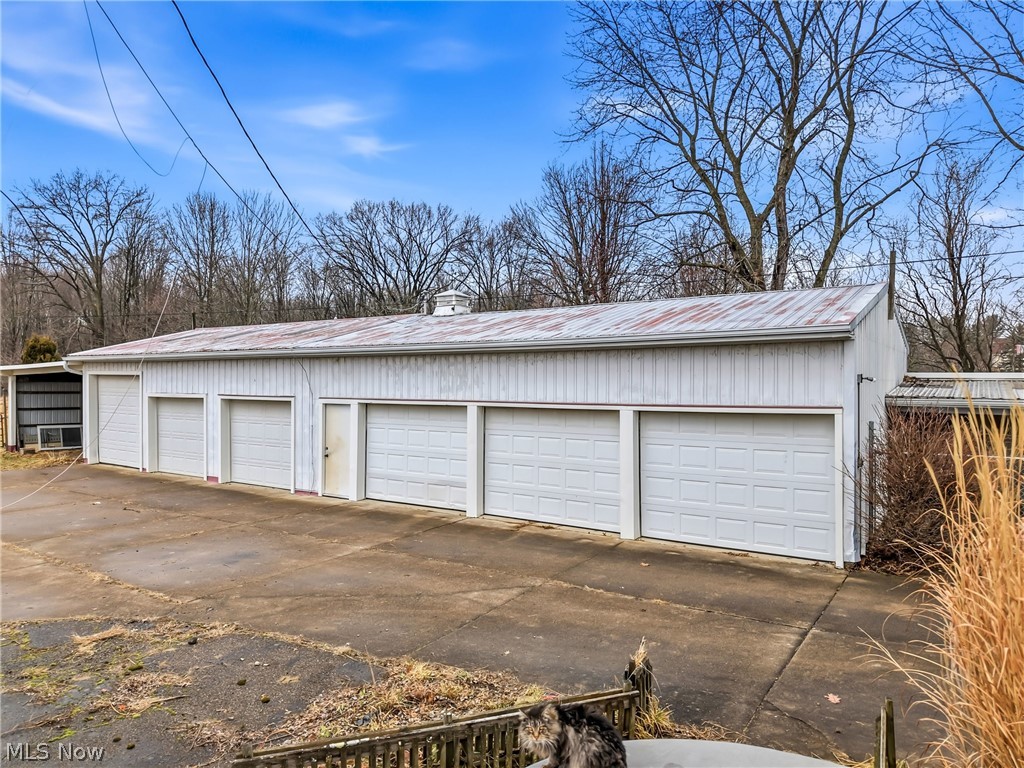 8539 Schubert Avenue NE Alliance OH 44601