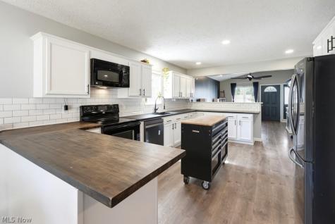 1185 Coventry Street Akron OH 44306