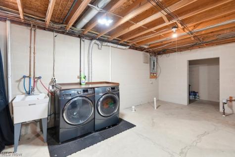 1185 Coventry Street Akron OH 44306