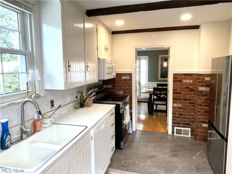 1436 Belrose Road Mayfield Heights OH 44124
