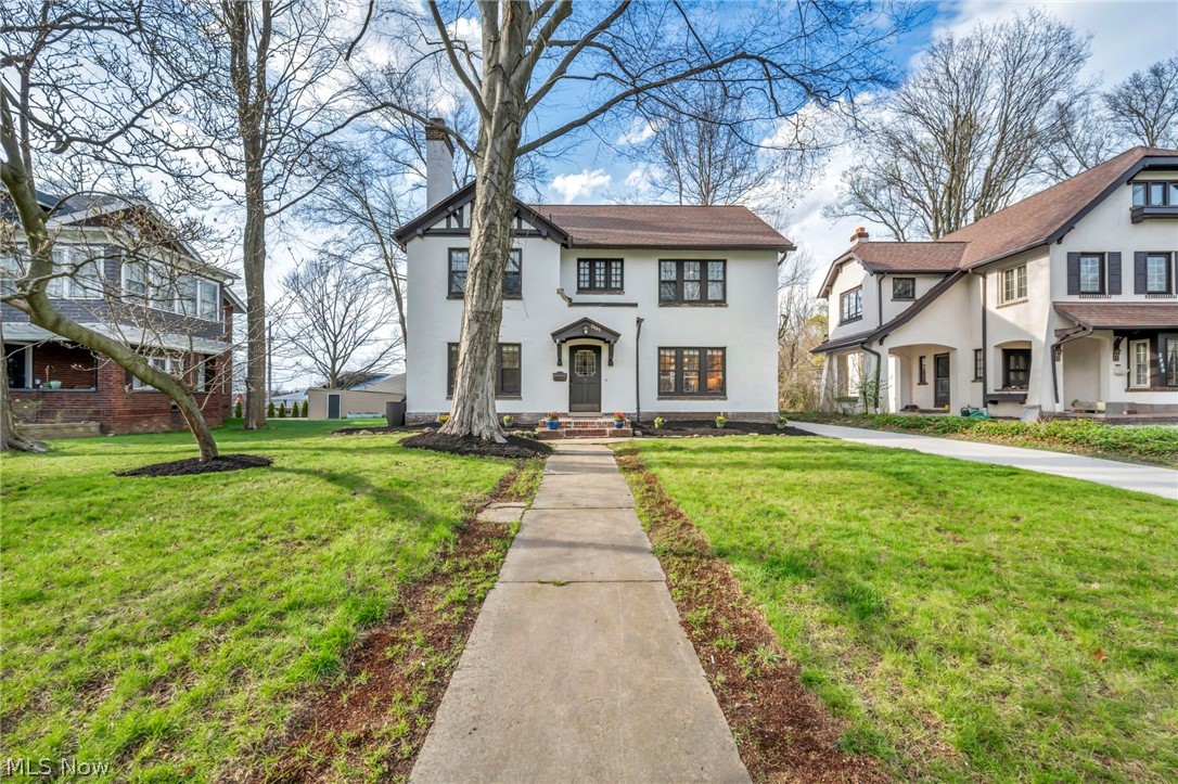 2885 Edgehill Road Cleveland Heights OH 44118