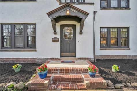 2885 Edgehill Road Cleveland Heights OH 44118