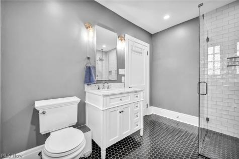 2885 Edgehill Road Cleveland Heights OH 44118