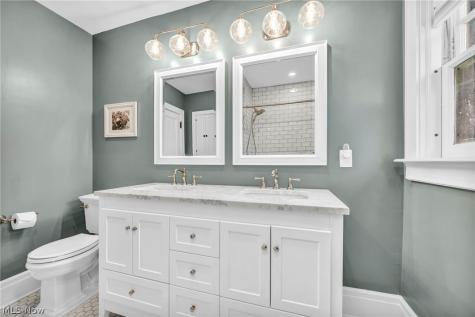 2885 Edgehill Road Cleveland Heights OH 44118